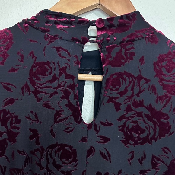 MODCLOTH Dress Very Visionary Mock Neck Velvet Velour Dress 1X - Picture 5 of 10